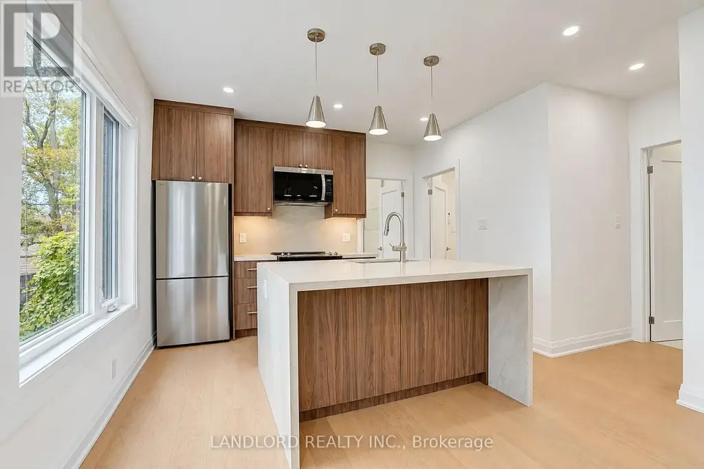 1 - 92 Neville Park Boulevard, Toronto (The Beaches)