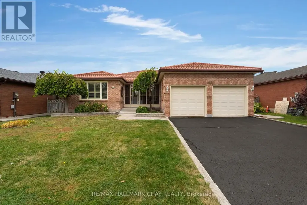 102 Steel Street, Barrie (Grove East)