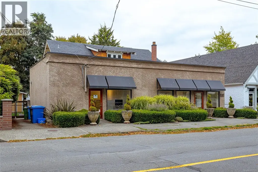 1161 Newport Ave, Oak Bay