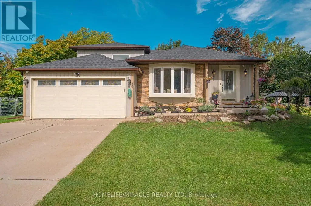 29 Holmes Drive, Caledon (Mono Mills)