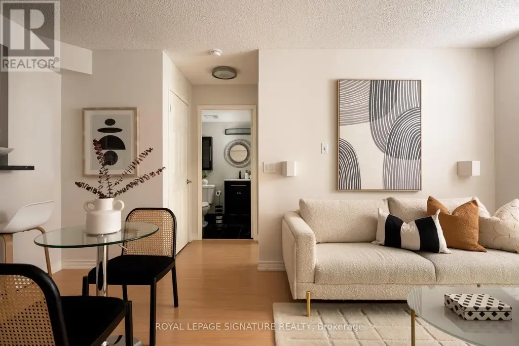 601 - 17 Michael Power Place, Toronto (Islington-City Centre West)