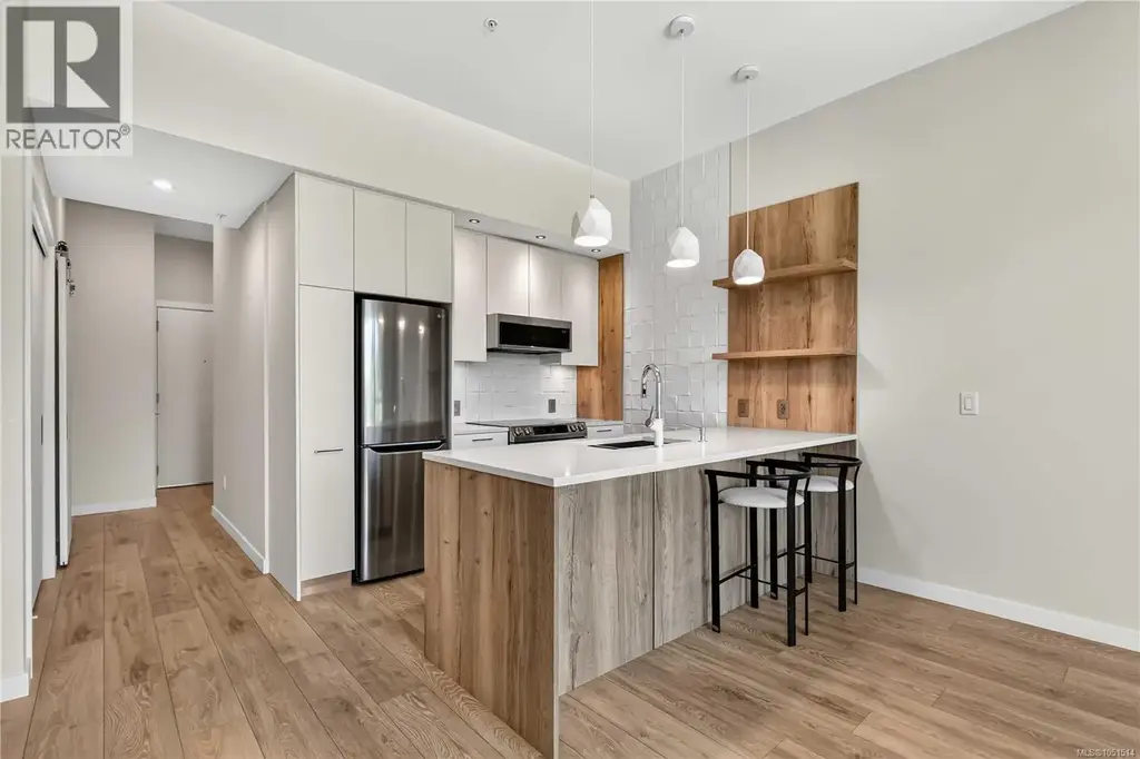 415 1588 North Dairy Rd, Saanich