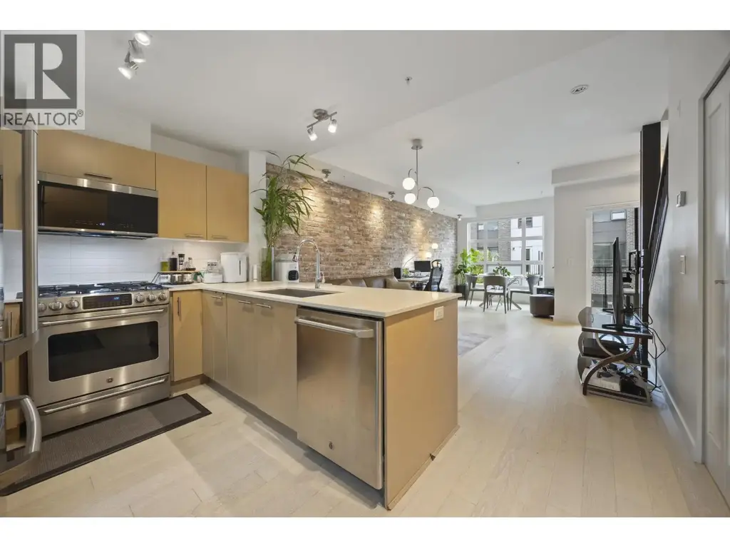 334 95 Moody Street, Port Moody