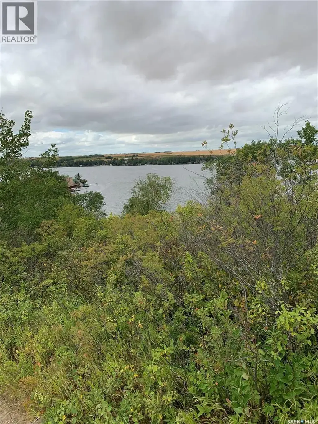 17 Wakonda Drive, Hoodoo Rm No. 401