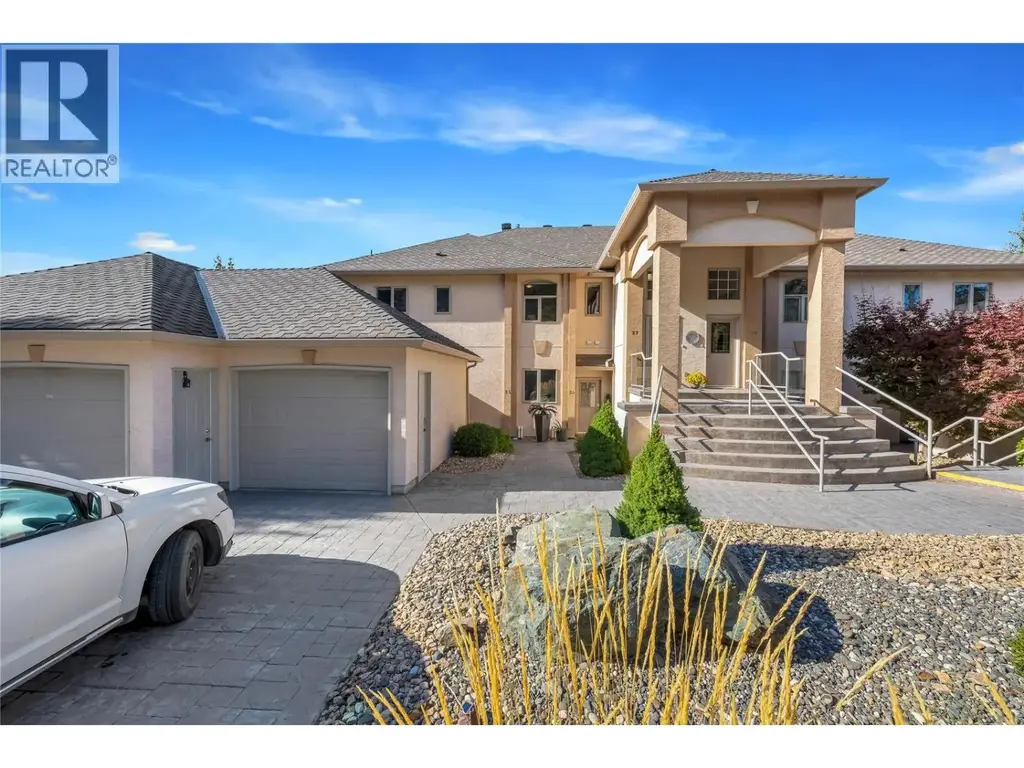 83 Peregrine Way Unit# 27, Vernon