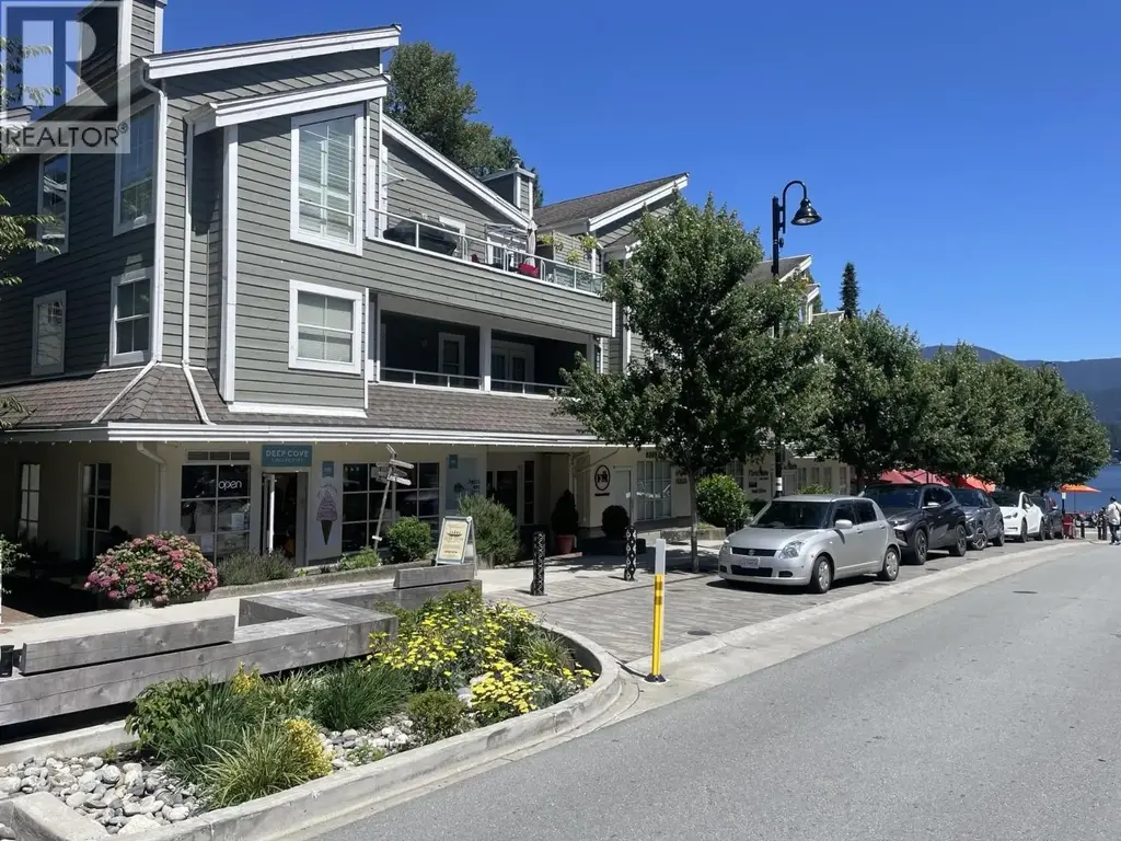 105c 4390 Gallant Avenue, North Vancouver