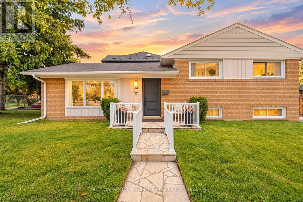 1 Lagos Road, Toronto (Rexdale-Kipling)