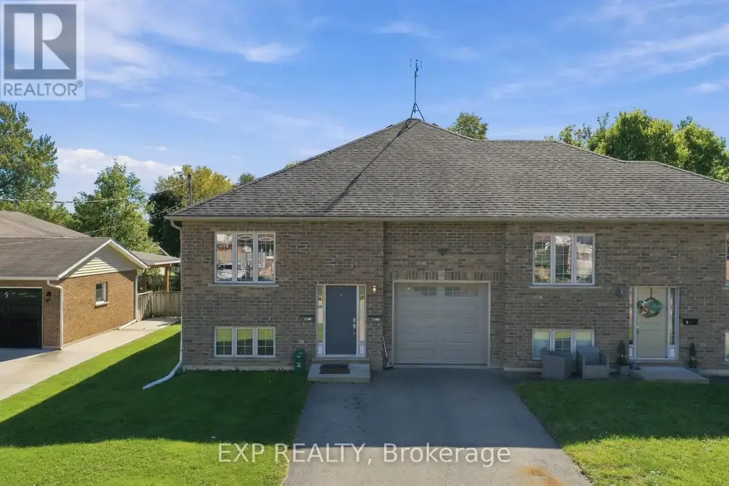11 Donald Avenue, Welland (N. Welland)