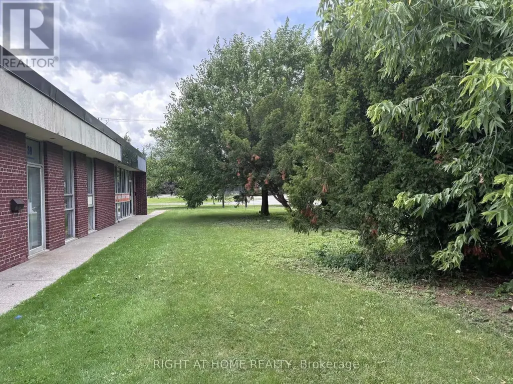 41-43 Estate Drive, Toronto (Woburn)