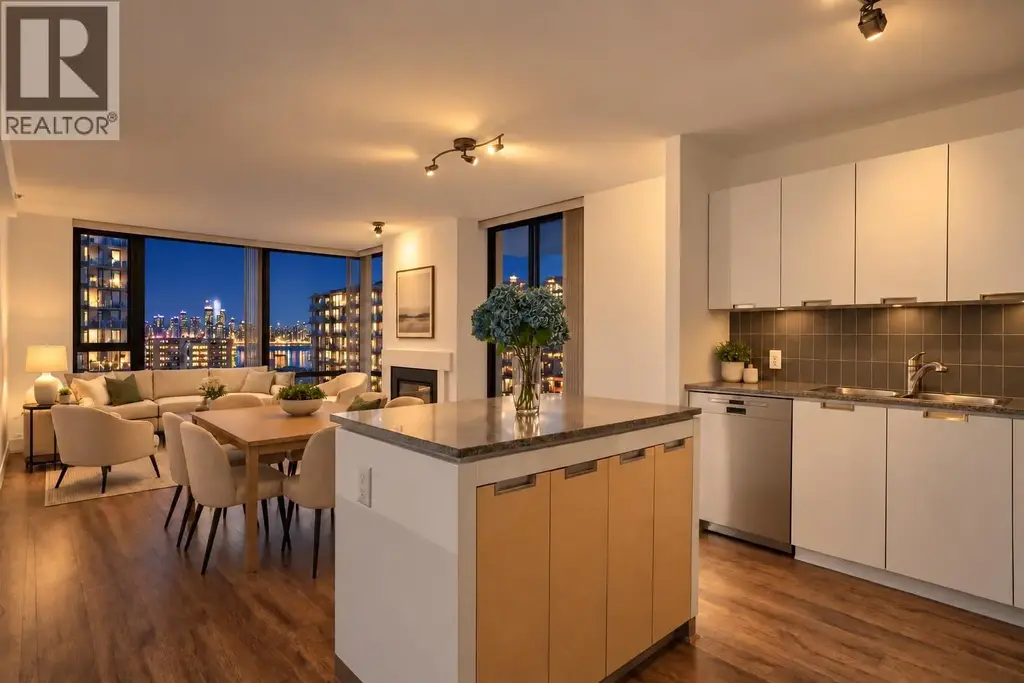 903 151 W 2nd Street, North Vancouver