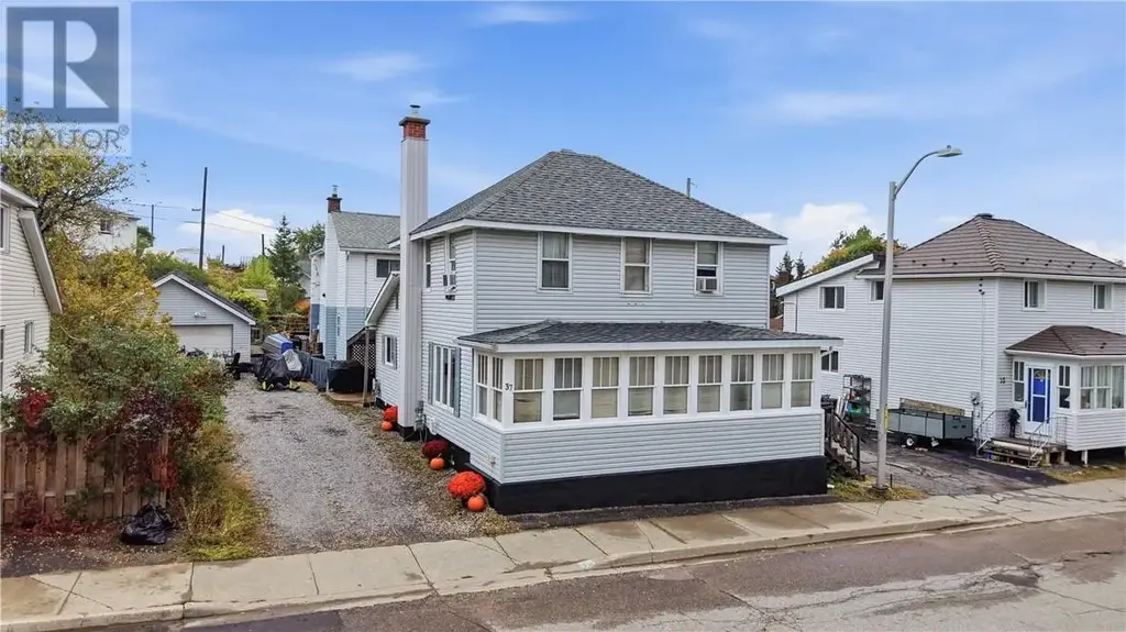 37 Diorite Street, Sudbury