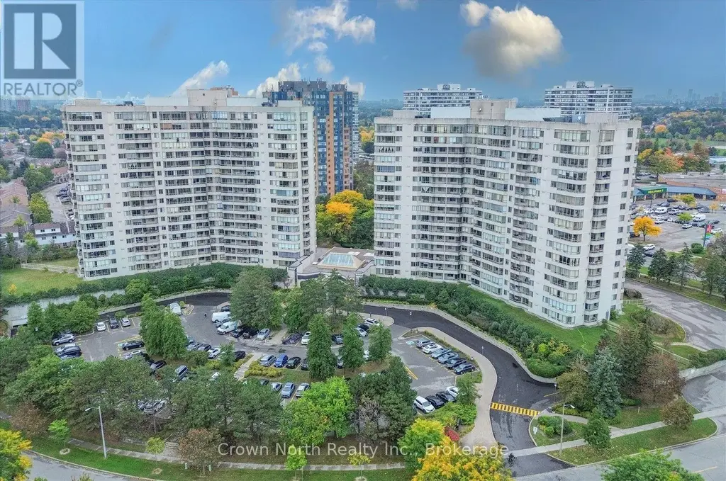 306 - 150 Alton Towers Circle, Toronto (Milliken)
