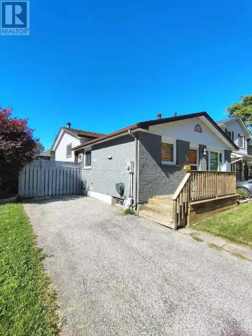 78 Olympic Crescent, London North (North I)