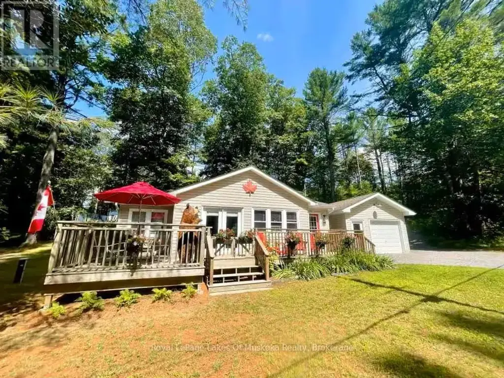 886 Muskoka 10 Road, Huntsville (Stephenson)