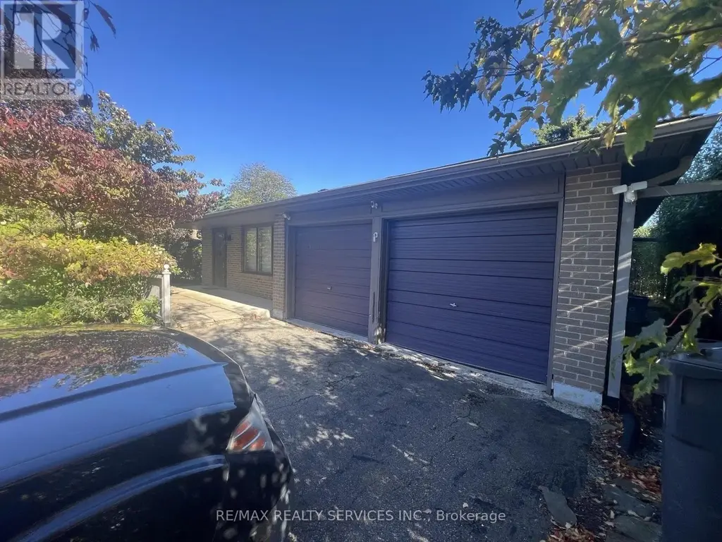 39 Golf View Drive, Brampton (Brampton East)