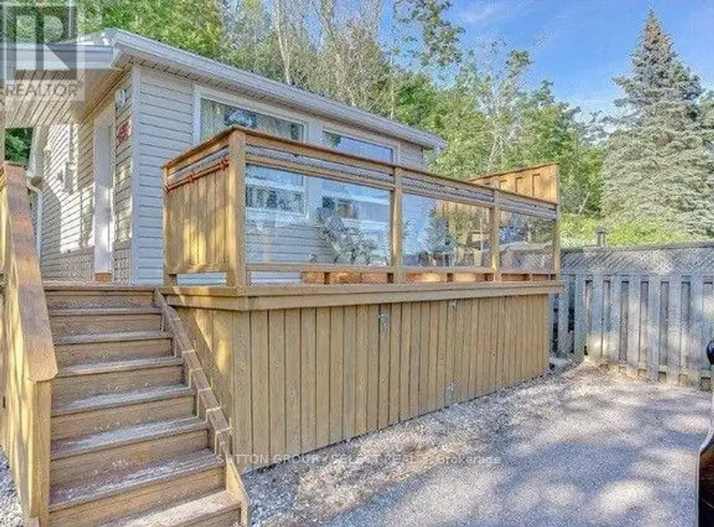 439 Edith Cavell Boulevard, Central Elgin (Port Stanley)