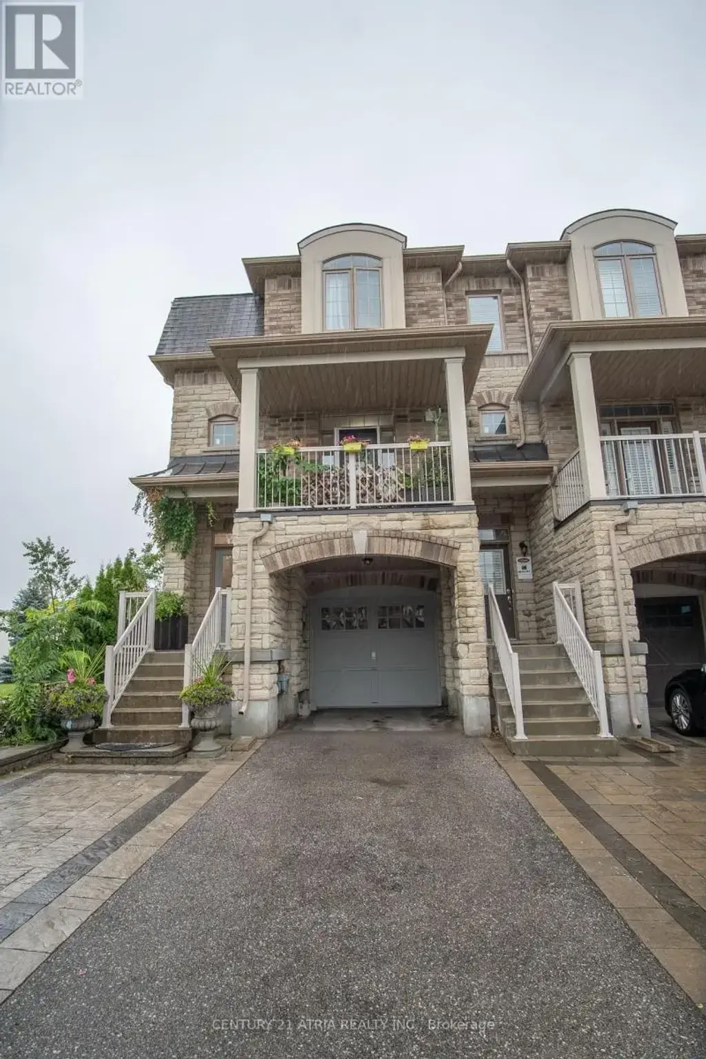 10951 Woodbine Avenue, Markham (Victoria Square)