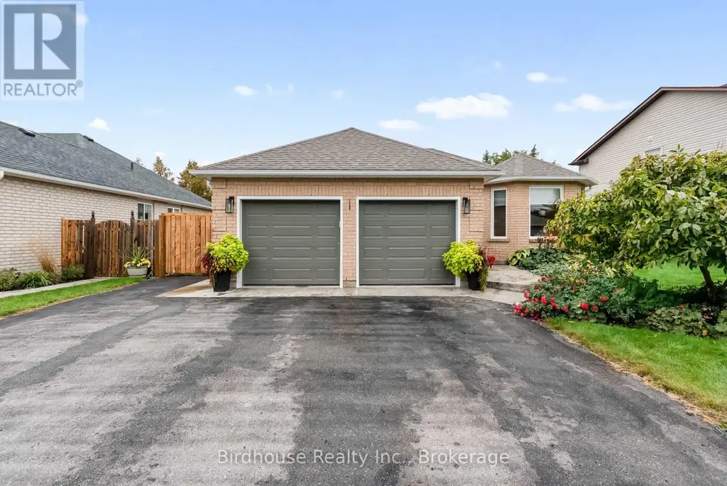 25 Kirkconnell Road, Kawartha Lakes (Lindsay)