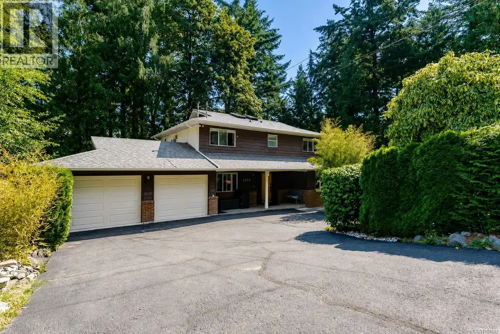 1970 Lands End Rd, North Saanich
