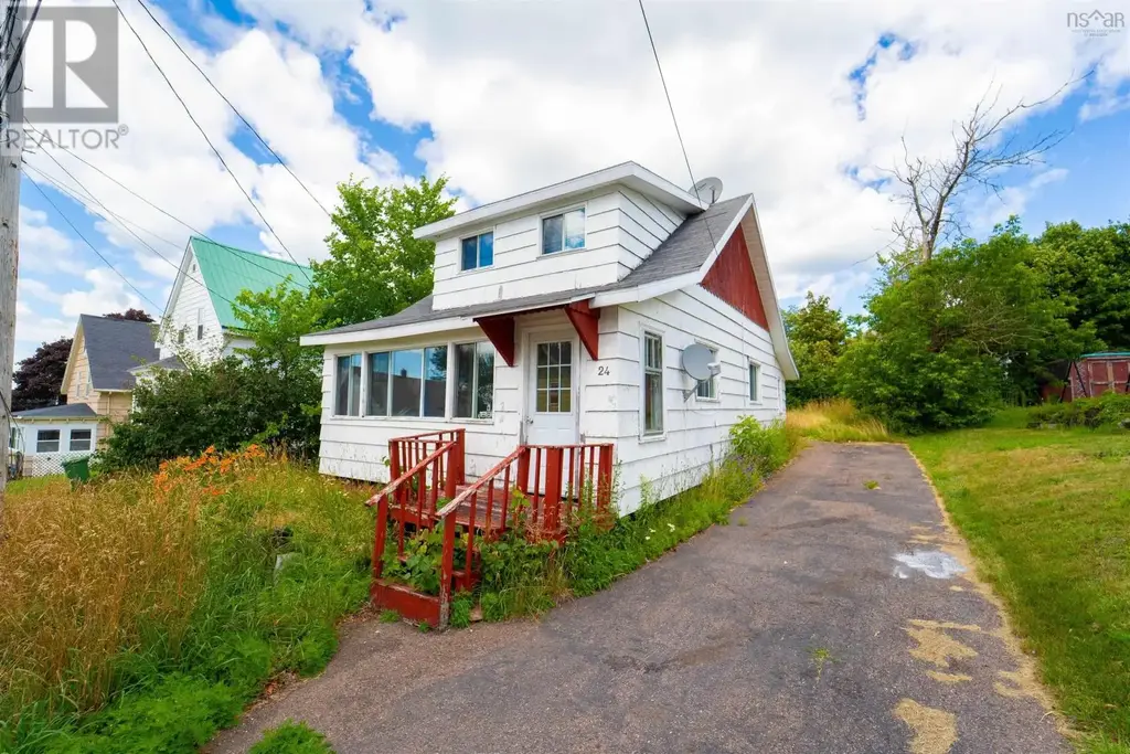 24 Pleasant Street, Springhill