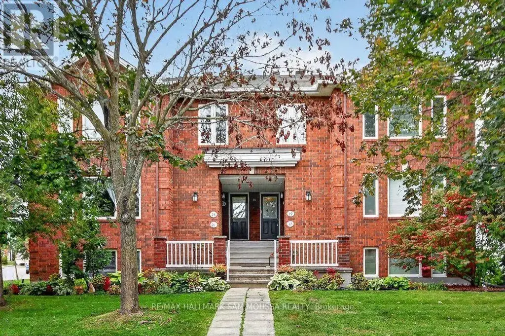 19 Colchester Square, Ottawa