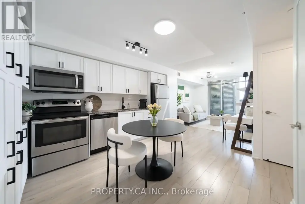 1201 - 830 Lawrence Avenue, Toronto (Yorkdale-Glen Park)