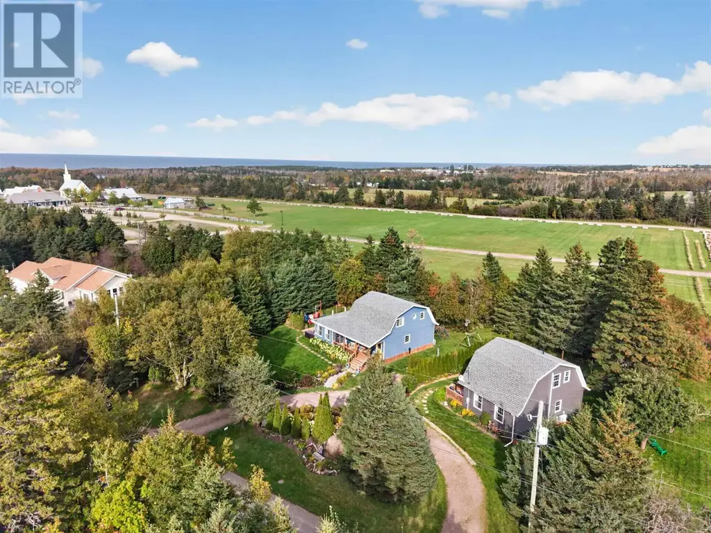 105 Forest Hills Lane, Cavendish