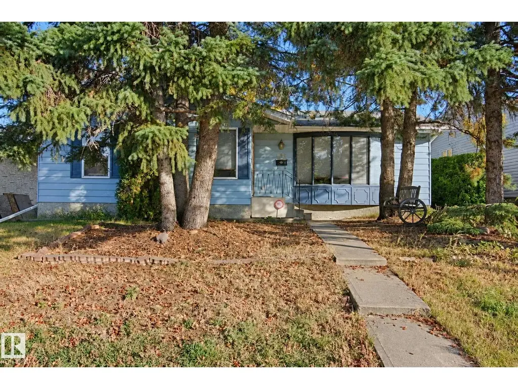 10824 35 Av Nw, Edmonton