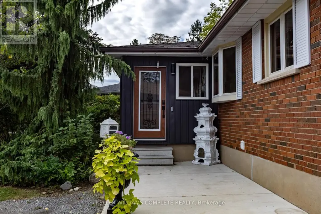 9 Glen Avenue, St. Catharines (Western Hill)
