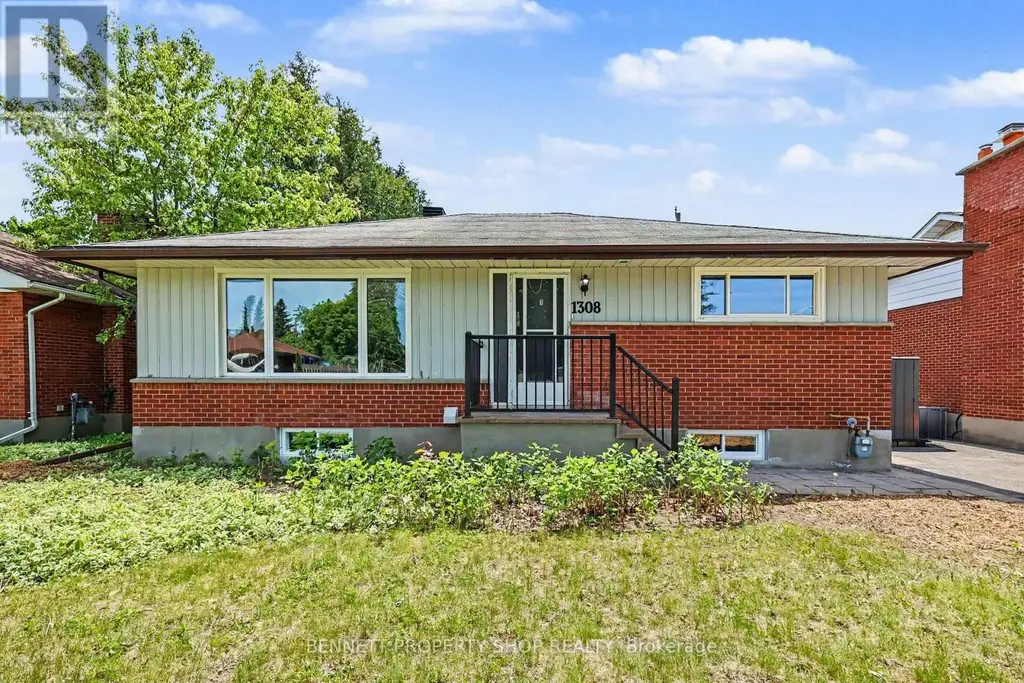 1308 Rustic Drive, Ottawa