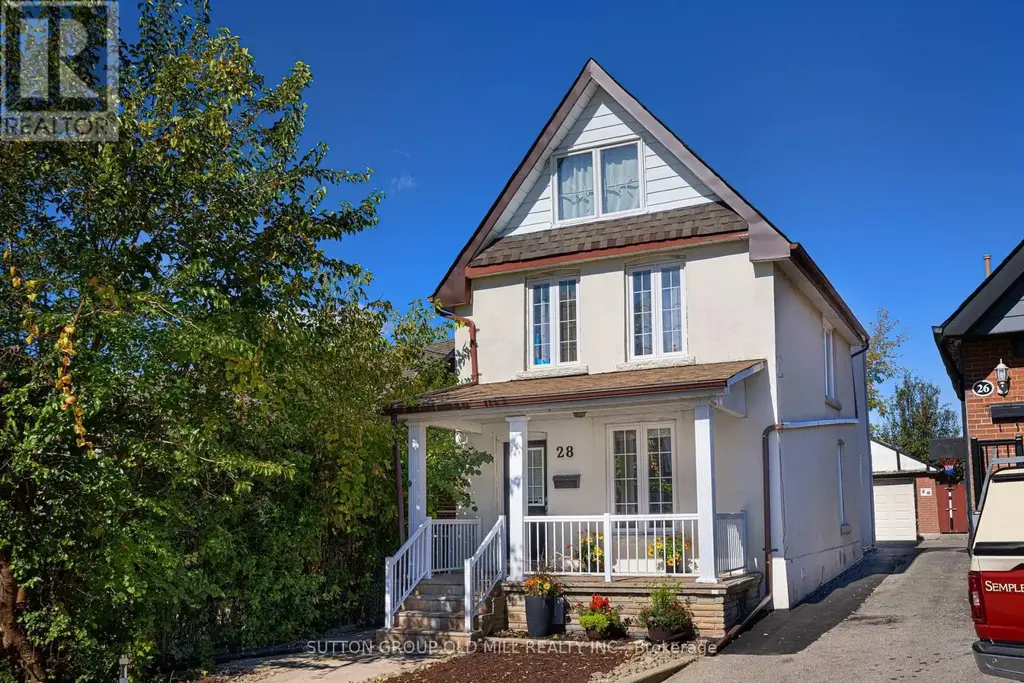 28 Holwood Avenue, Toronto (Keelesdale-Eglinton West)