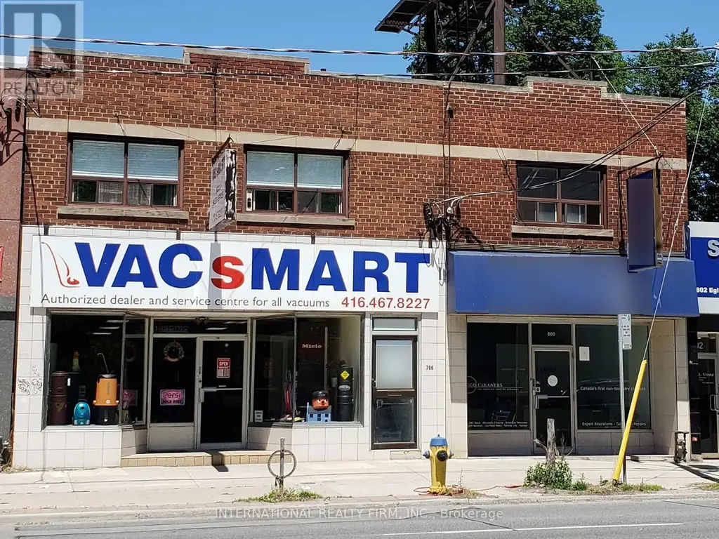 796-800 Eglinton Avenue E, Toronto (Leaside)