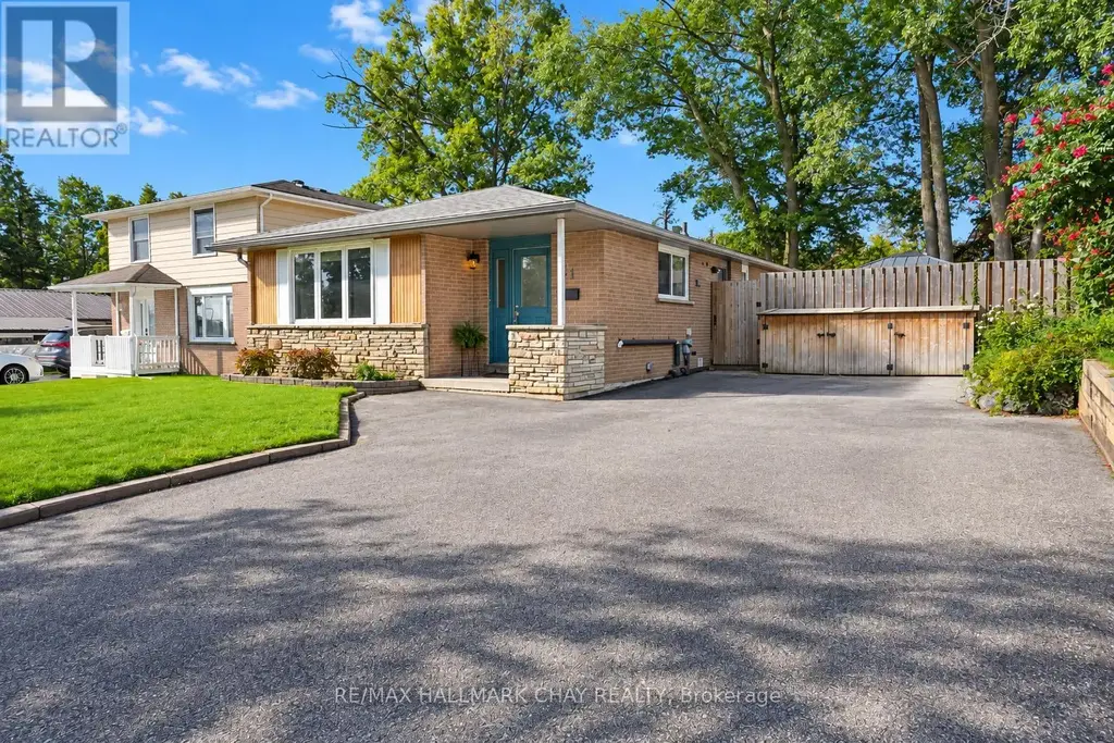 Lower - 11 Daphne Crescent, Barrie (Cundles East)
