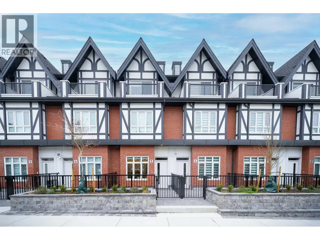 4 6988 Griffiths Avenue, Burnaby