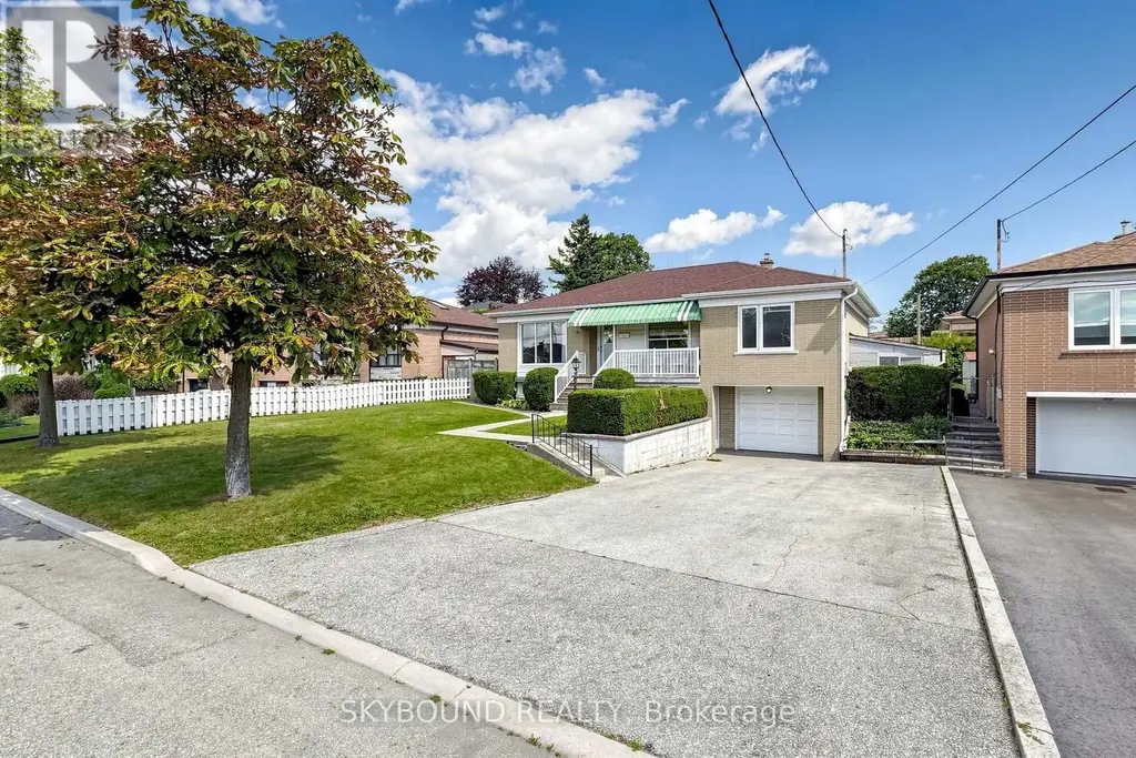 13 Liscombe Road, Toronto (Rustic)