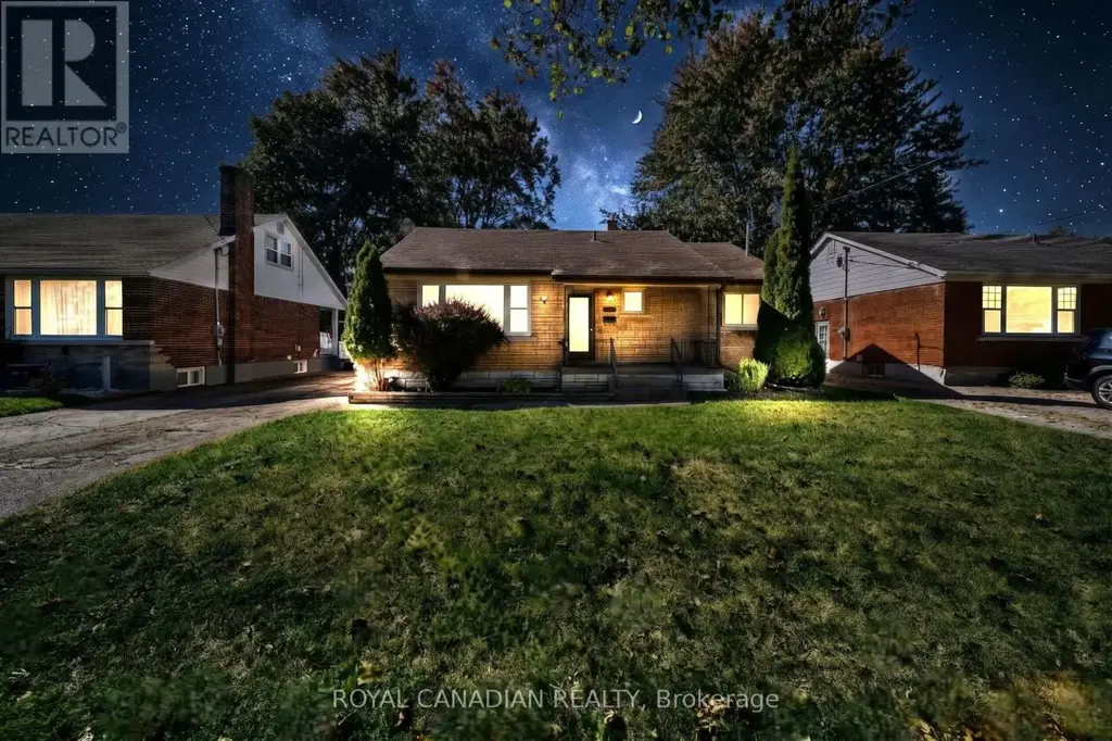 457 Dumfries Avenue, Kitchener