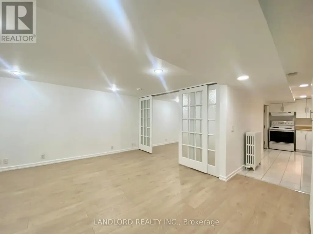 Bsmt - 114 Bellefair Avenue, Toronto (The Beaches)