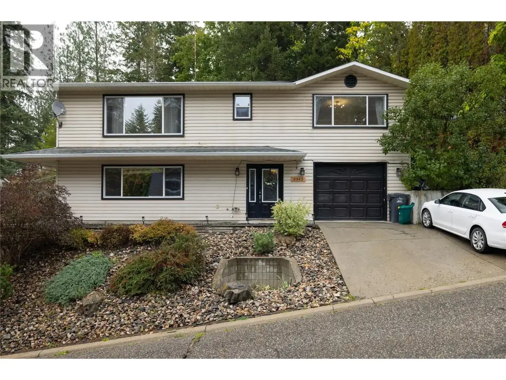 3945 Highland Park Crescent, Armstrong