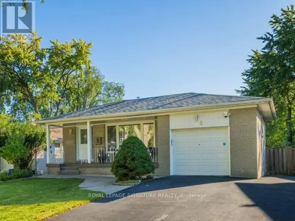 8 Bellbury Crescent, Toronto (Don Valley Village)