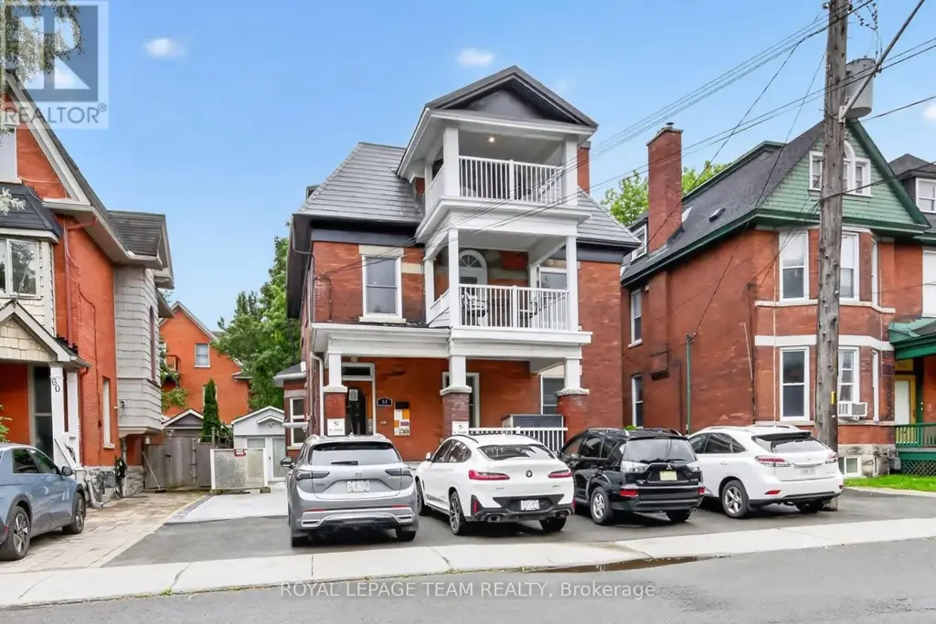64 Delaware Avenue, Ottawa
