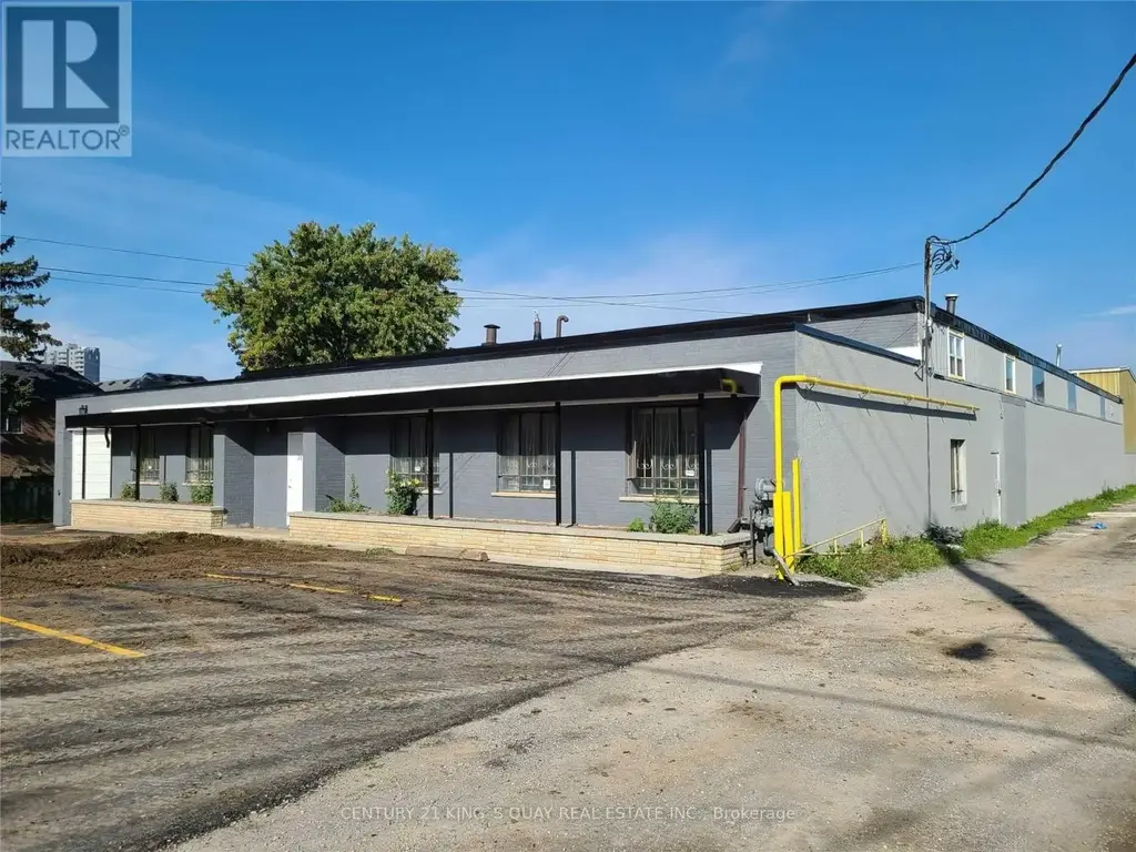 38 Milne Avenue, Toronto (Oakridge)