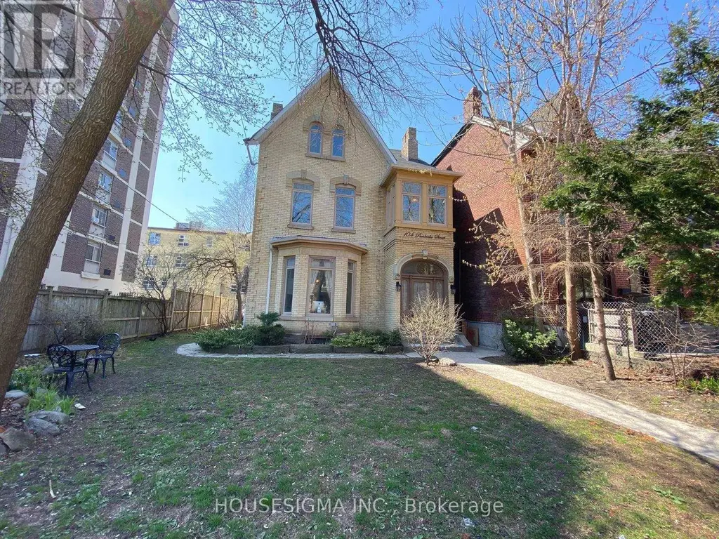 Main #1 - 104 Pembroke Street, Toronto (Moss Park)