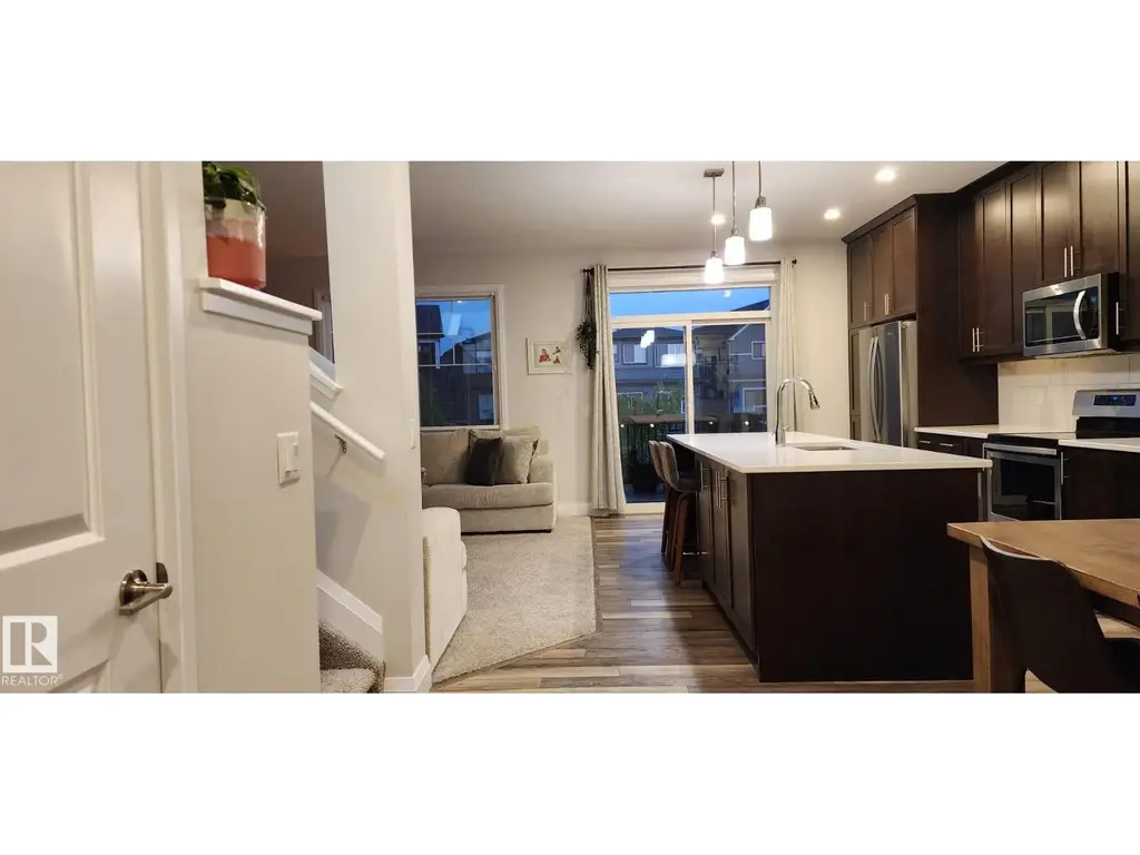 3779 Cherry Lo N Sw, Edmonton