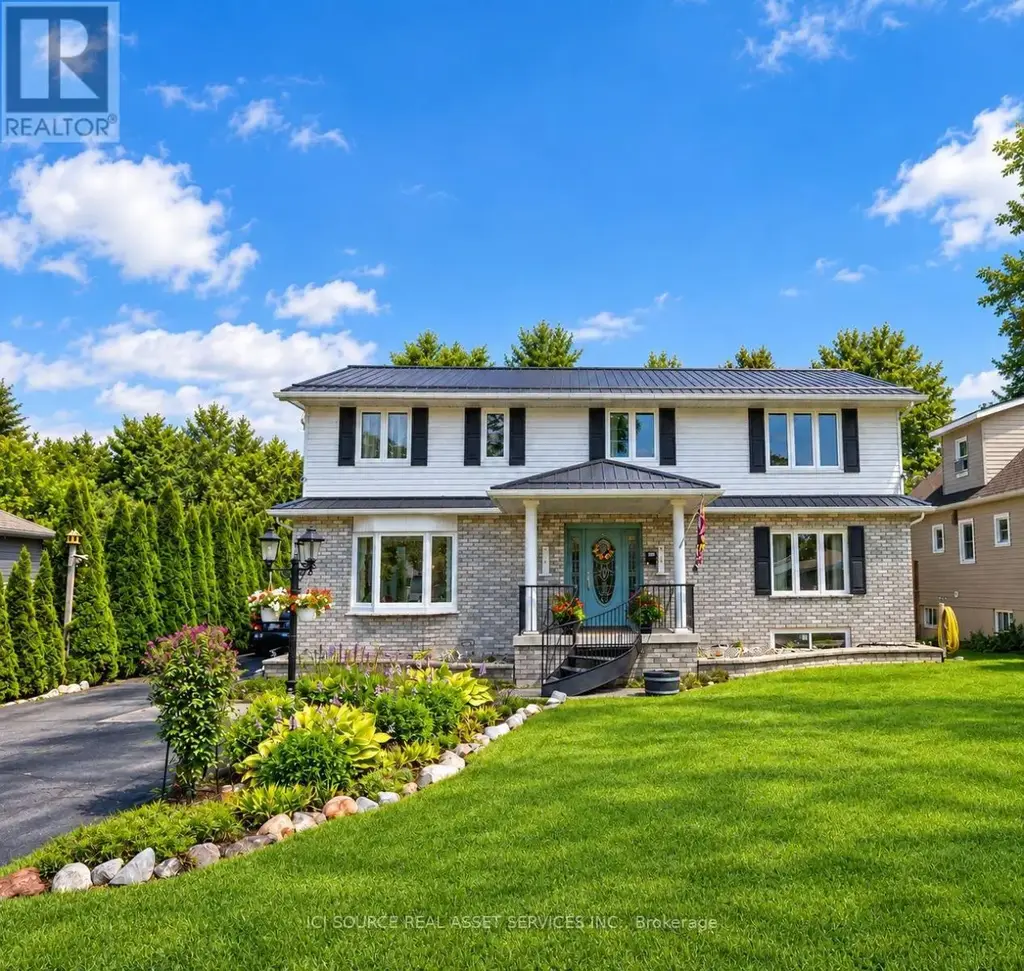 120 Campbell Avenue, North Bay (Ferris)