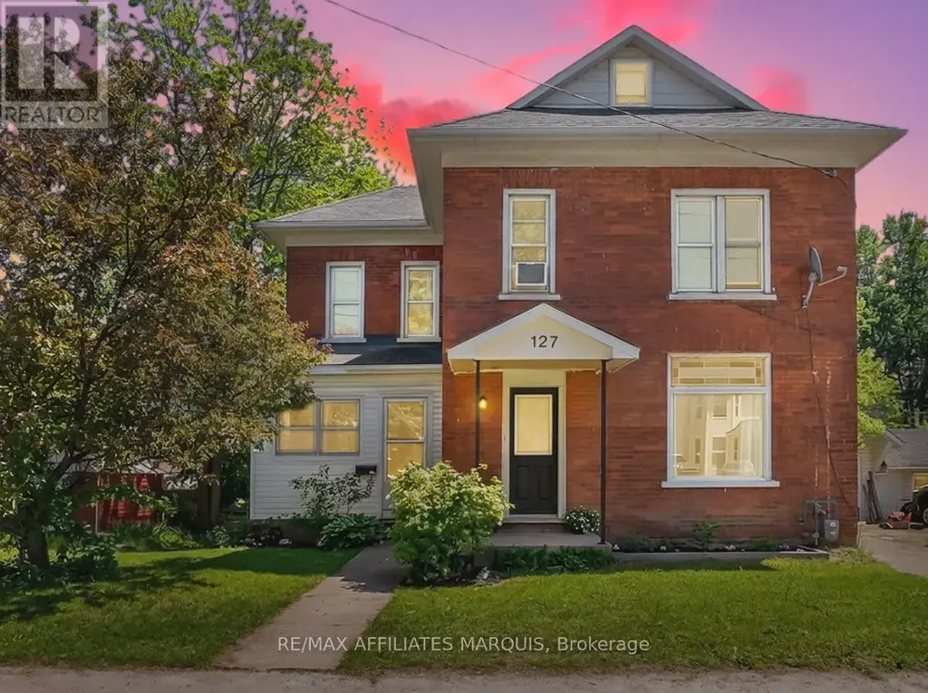 127 Brockville Street, Smiths Falls