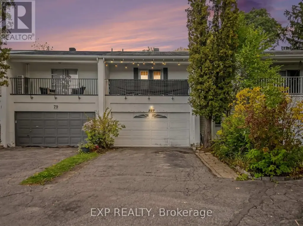 77 Grady Crescent, Ottawa