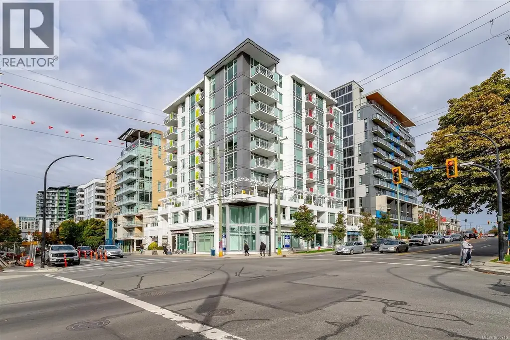 103 1090 Johnson St, Victoria