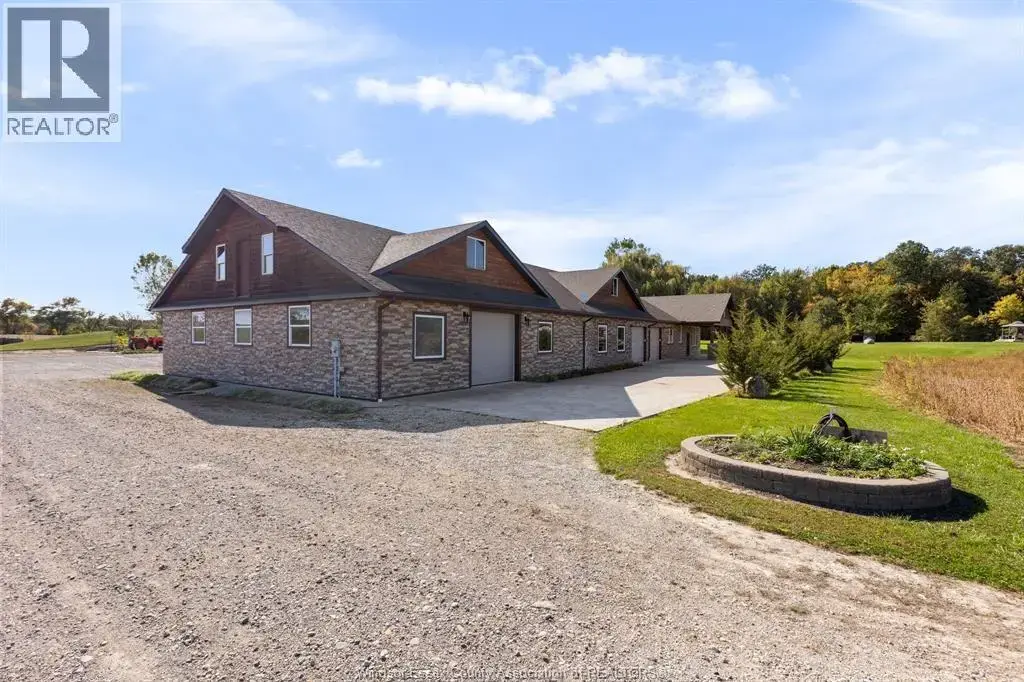 8541 North Sideroad, Amherstburg