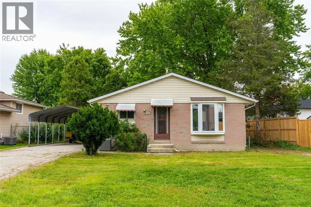 1104 Overlea Crescent, Sarnia