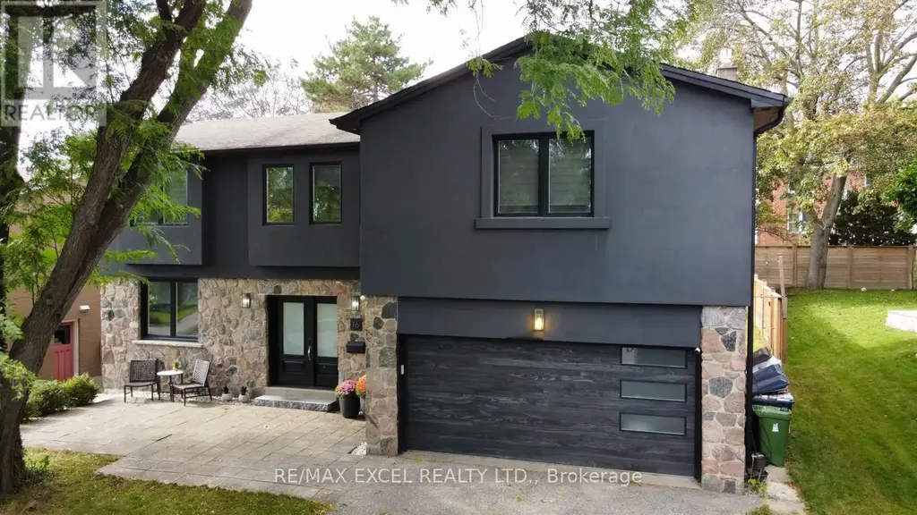 16 Aldenham Crescent, Toronto (Parkwoods-Donalda)